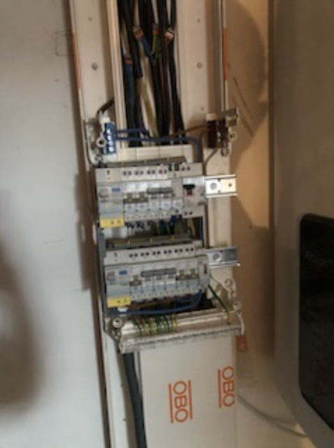 Électricité — chantier JHS Entreprise