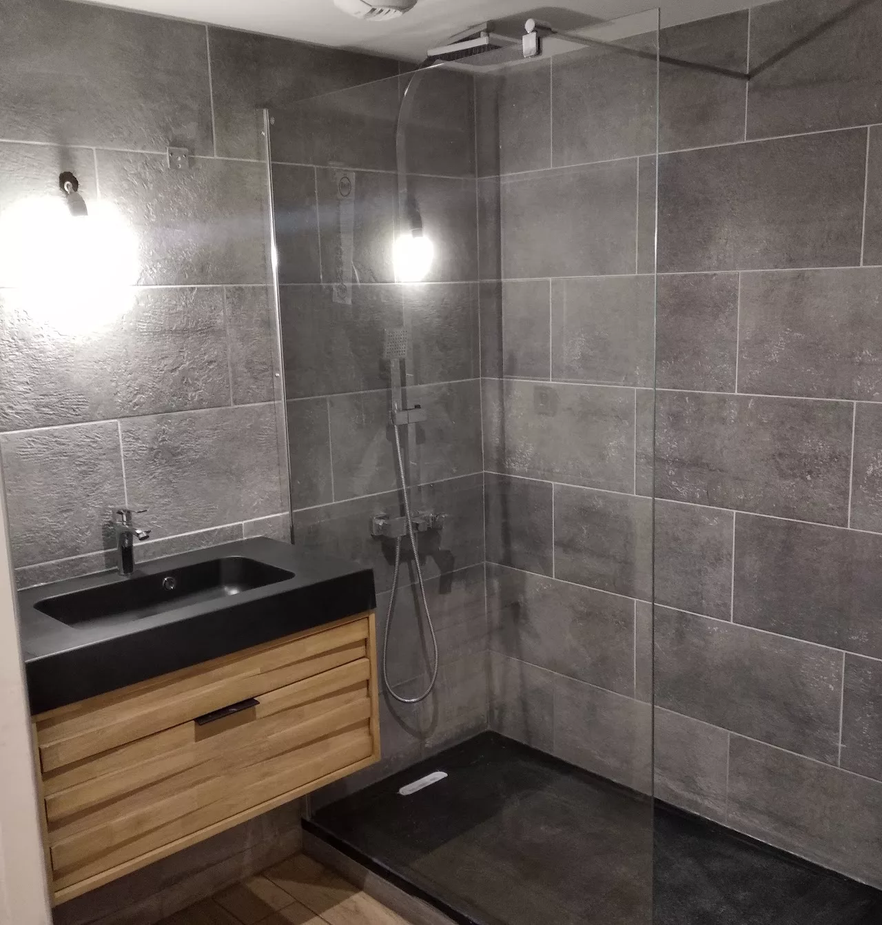 Salles de bain — chantier JHS Entreprise